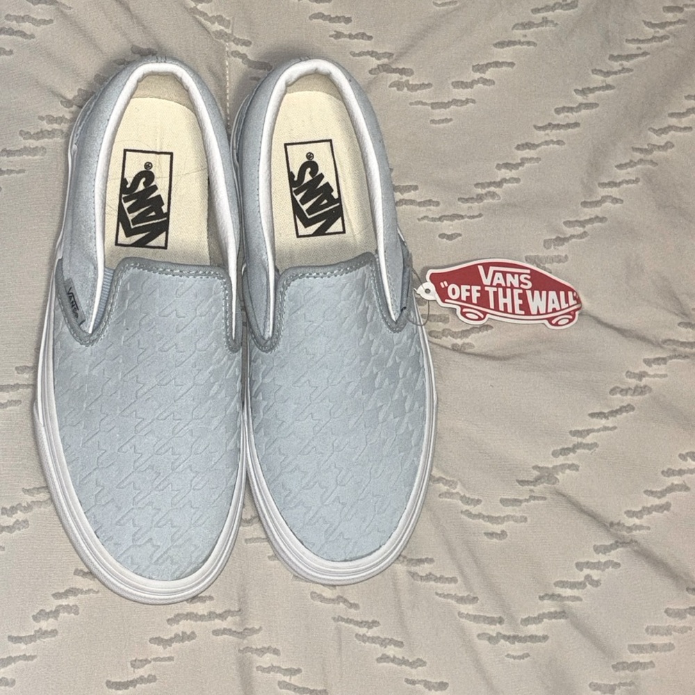 LIGHT BLUE VANS OFF THE WALL SHOES 🩵